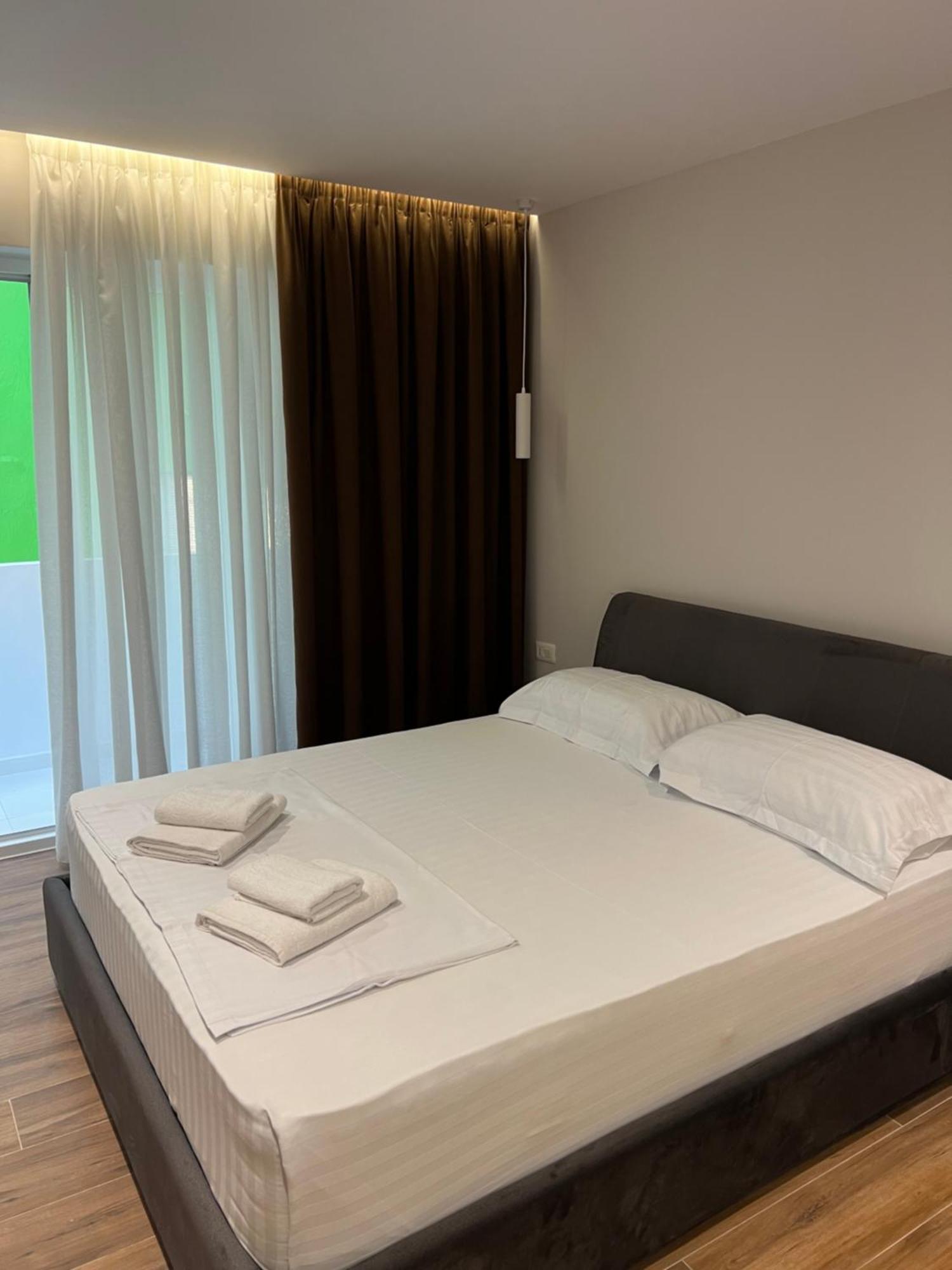 Tirana Central Stay Exterior photo